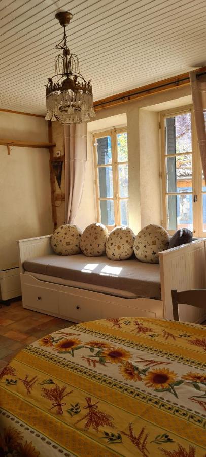 La Maison Des Tisserandes Montsegur Luaran gambar